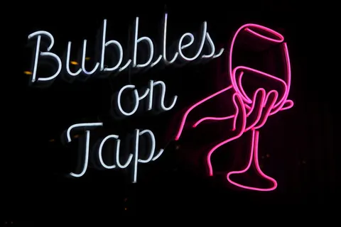 Neon Sign 4K Wallpaper · neon · 3840×2560