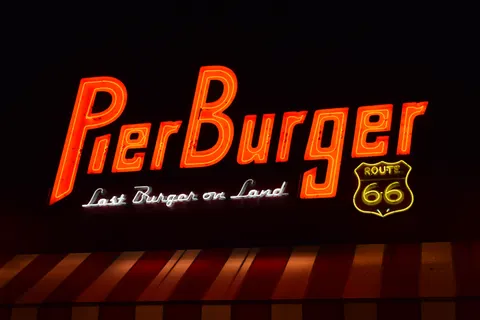 Neon Sign 4K Wallpaper · neon · 3840×2560