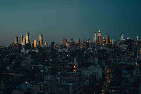 Fondo de pantalla Skyline de Nueva York 4K · city · 3840×2560