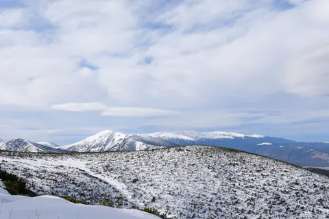 Winter Mountains 4K Wallpaper · winter · 3840×2560