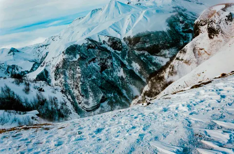 Winter Mountains 4K Wallpaper · winter · 3840×2528