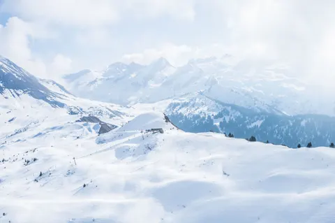 Winter Mountains 4K Wallpaper · winter · 3840×2555