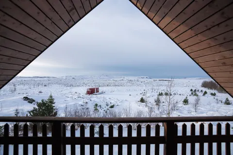 Winter Cabin 4K Wallpaper · winter · 3840×2561