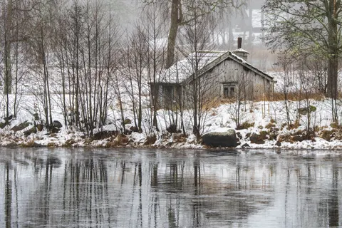 Winter Cabin 4K Wallpaper · winter · 3840×2560