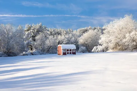 Winter Cabin 4K Wallpaper · winter · 3840×2561