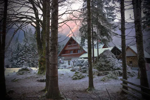 Winter Cabin 4K Wallpaper · winter · 3840×2560