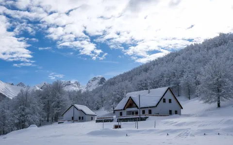 Winter Cabin 4K Wallpaper · winter · 3840×2389
