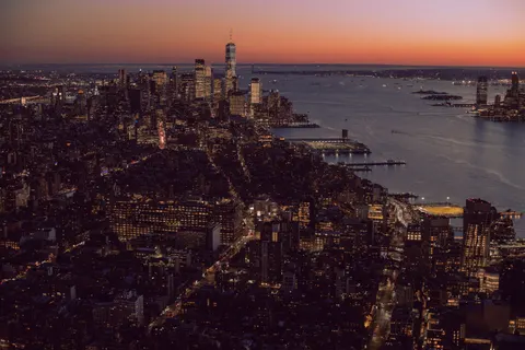 Fondo de pantalla Skyline de Nueva York 4K · city · 3840×2560