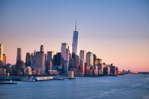 Fondo de pantalla Skyline de Nueva York 4K · city · 3840×2560