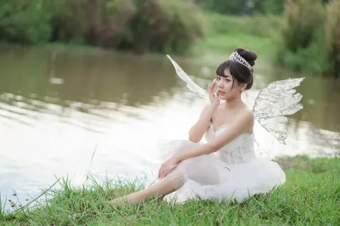 Elegant Swan 4K Wallpaper · birds · 3840×2560