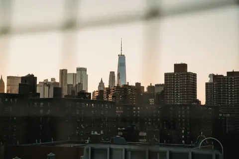 Fondo de pantalla Skyline de Nueva York 4K · city · 3840×2560