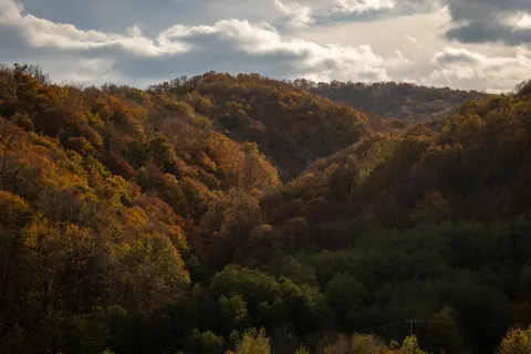 Autumn Mountains 4K Wallpaper · autumn · 3840×2560