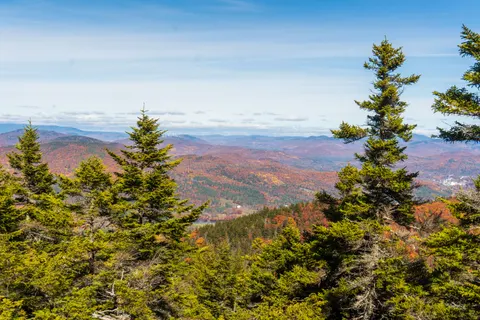 Autumn Mountains 4K Wallpaper · autumn · 3840×2560
