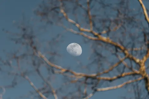 Moon Craters 4K Wallpaper · space · 3840×2560