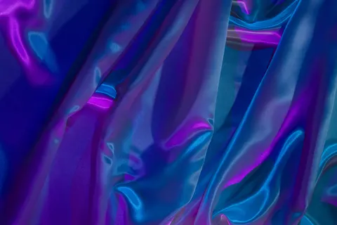 Holographic 4K Wallpaper · abstract · 3840×2560