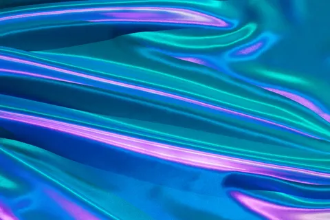 Holographic 4K Wallpaper · abstract · 3840×2560