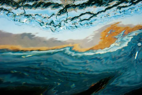 Kristal Cam 4K Duvar Kağıdı · abstract · 3840×2563