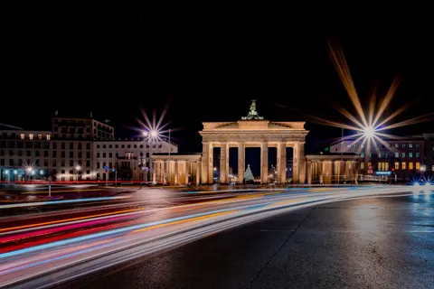 Light Painting 4K Wallpaper · abstract · 3840×2561
