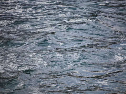 Wave Lines 4K Wallpaper · abstract · 3840×2880