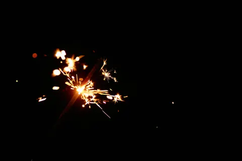 Glowing Particles 4K Wallpaper · abstract · 3840×2560