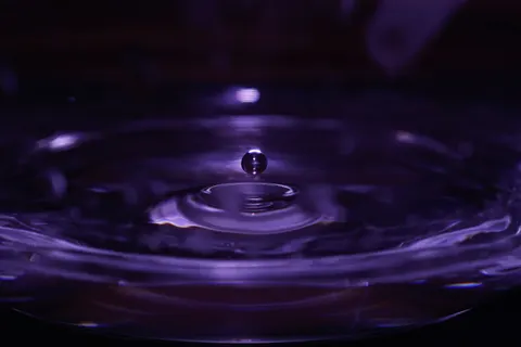 Oil Bubbles 4K Wallpaper · abstract · 3840×2560