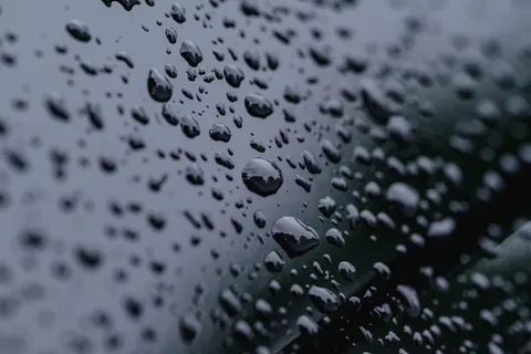 Oil Bubbles 4K Wallpaper · abstract · 3840×2563