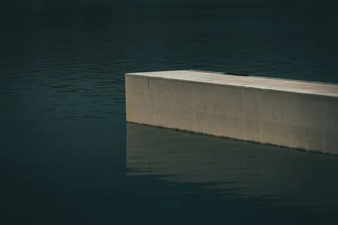 والپیپر بتن با کیفیت 4K · minimal · 3840×2562