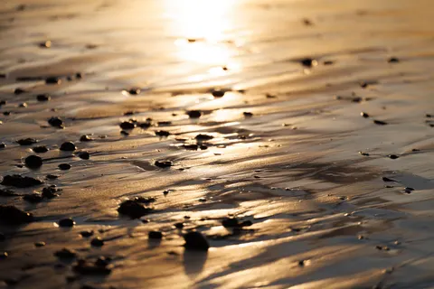 Sand Ripples 4K Wallpaper · minimal · 3840×2560