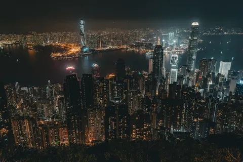 हॉन्गकॉन्ग की रात 4K वॉलपेपर · city · 3840×2560
