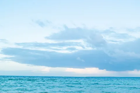 Pastel Sky 4K Wallpaper · minimal · 3840×2560