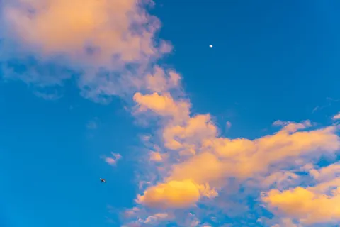 Pastel Sky 4K Wallpaper · minimal · 3840×2560