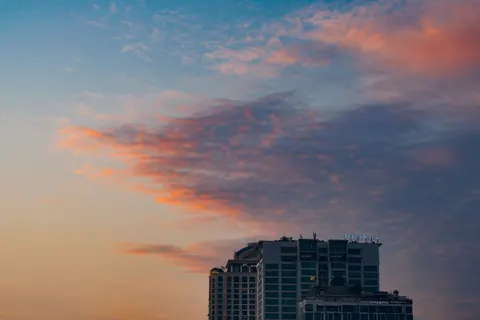 Pastel Sky 4K Wallpaper · minimal · 3840×2560