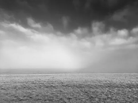 Foggy Minimal 4K Wallpaper · minimal · 3840×2880