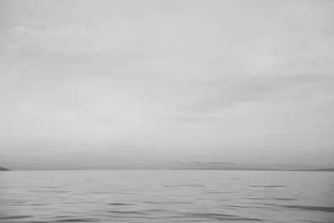 Still Water 4K Wallpaper · minimal · 3840×2560