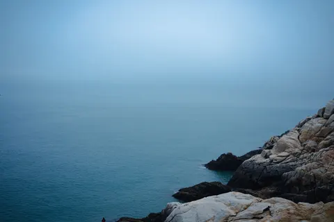 Still Water 4K Wallpaper · minimal · 3840×2560