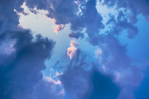 Pastelwolken 4K-achtergrond · minimal · 3840×2560