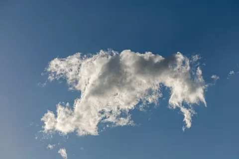 Pastel Clouds 4K Wallpaper · minimal · 3840×2560