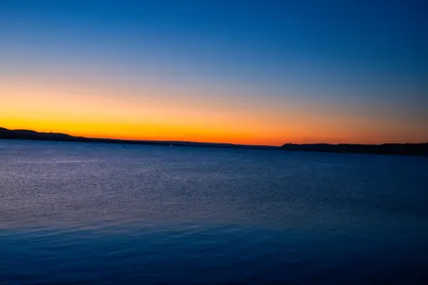 Gradient Horizon 4K Wallpaper · minimal · 3840×2560