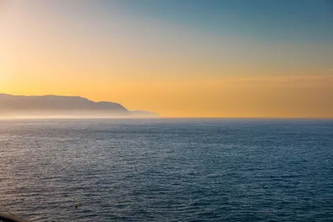 Gradient Horizon 4K Wallpaper · minimal · 3840×2561