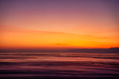 Gradient Horizon 4K Wallpaper · minimal · 3840×2560