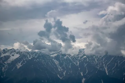Sfondo Vette dell'Himalaya 4K · mountains · 3840×2560