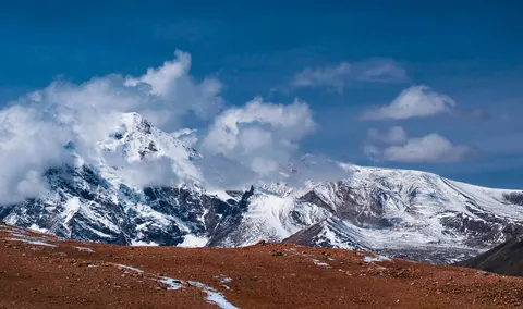 Himalayan Peaks 4K Wallpaper · mountains · 3840×2274