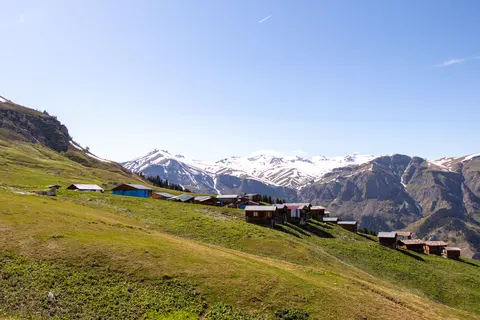 Swiss Alps 4K Wallpaper · mountains · 3840×2560