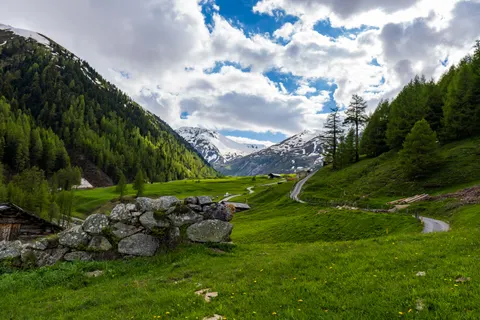 Swiss Alps 4K Wallpaper · mountains · 3840×2560