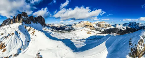 Above the Clouds 4K Wallpaper · mountains · 3840×1564