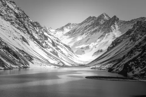 Patagonia 4K Wallpaper · mountains · 3840×2560