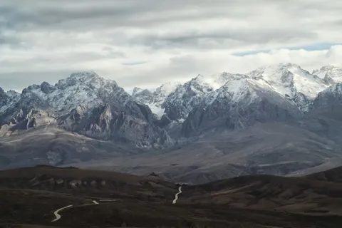 Patagonia 4K Wallpaper · mountains · 3840×2560