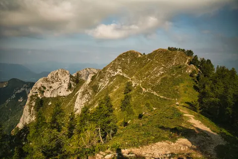 Mountain Trail 4K Wallpaper · mountains · 3840×2560