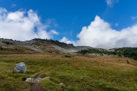 Mountain Trail 4K Wallpaper · mountains · 3840×2560