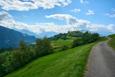 Mountain Trail 4K Wallpaper · mountains · 3840×2560